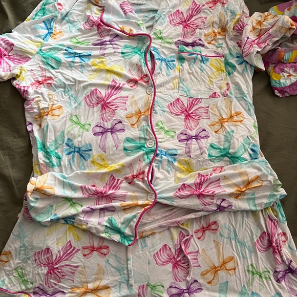 Bums&Roses Bows Set - Picture 1 of 2